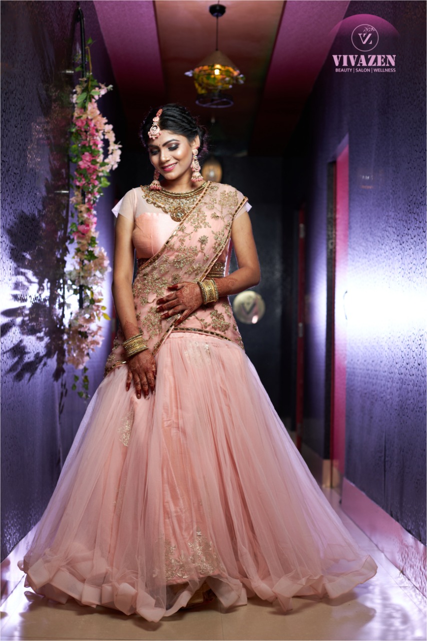 Gopi Skirts by Radhika - Ikat Fusion - Pink Tourmaline....available now!!  Message me to purchase 💙 Model @nehavarmaa Photo @brajamandala Makeup  @thekillermonsta Jewelry @jasandpal • • • #lehenga #saree #fashion  #indianwedding #lehengacholi #
